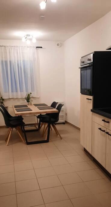 Einzigartiges Apartment Inkl. Gratis Parkplatz فيينا المظهر الخارجي الصورة